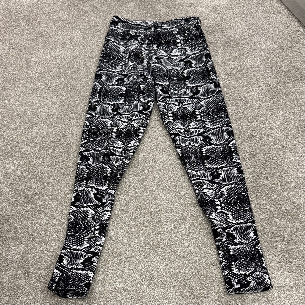 Booty By Brabants Eclipse Leggings Black & White Snakeskin Python